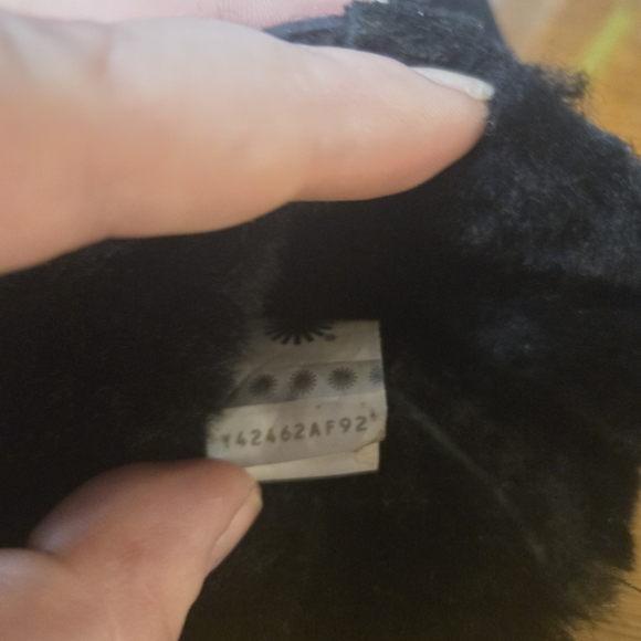 UGG Black Winter Boots with Suede Exterior - Picture 3 of 13